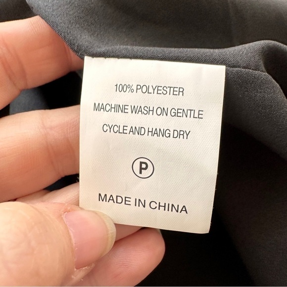 Tuckernuck Marie Oliver Arden Blouse in Black S - Picture 8 of 10